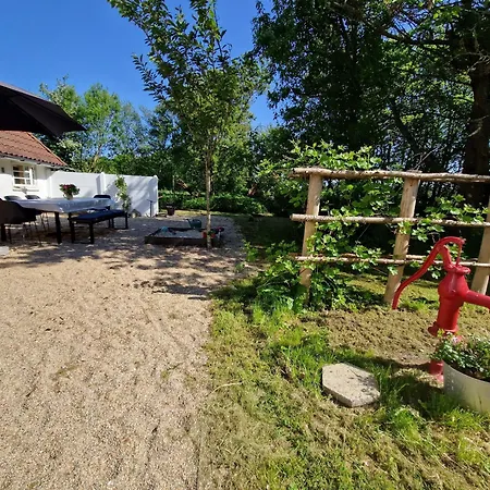 Family-friendly Coastal Holiday home Henne Strand
